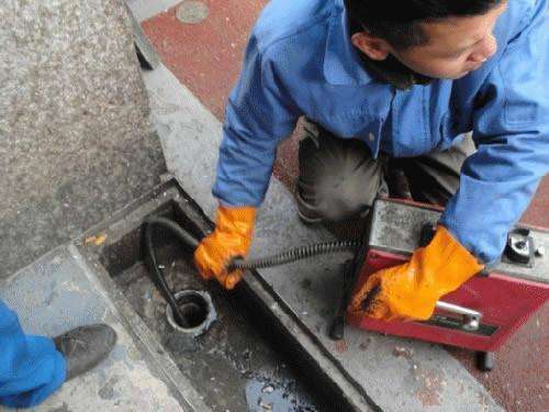 石河子乡疏通下水道